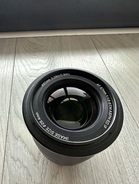 Viltrox 27mm f1.2 pro com garantia