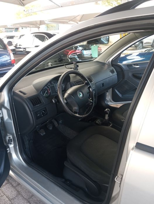 Skoda Fabia 1.2 gasolina economico