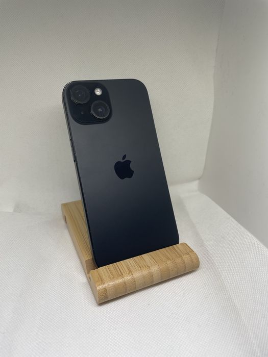 Iphone 15 82% baterii