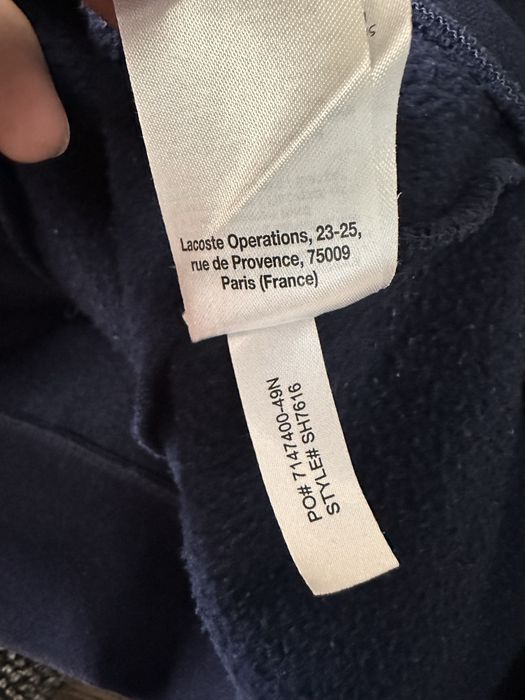 дуже гарна олімпійка Lacoste
