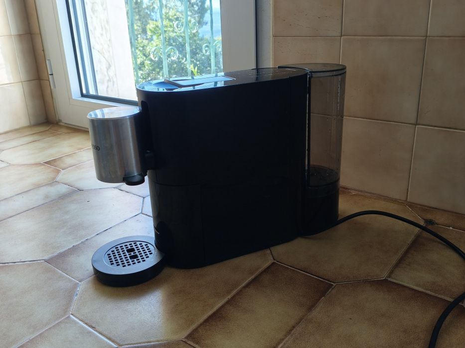 Máquina de Café KRUPS Nespresso Atelier