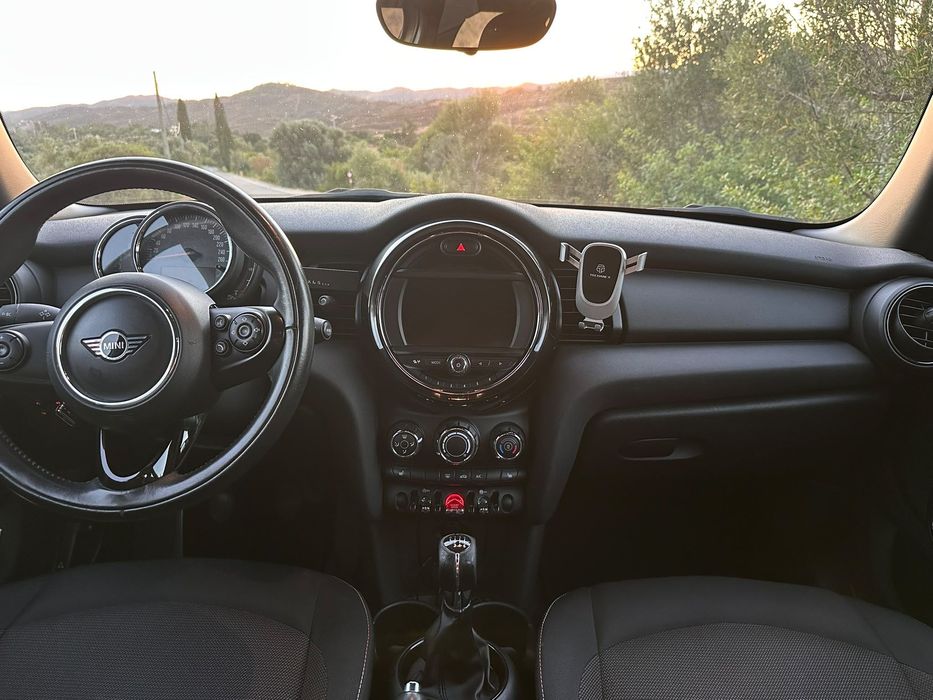 Mini Cooper One Blackyard 2019