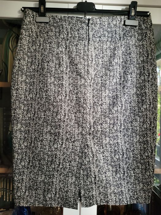 Ołówkowa spódnica Tatuum