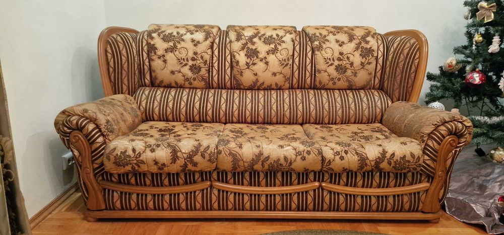 Диван з кріслами