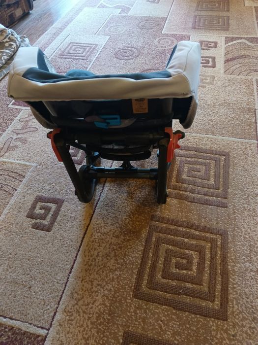 Детское автокресло chicco 0-18 кг