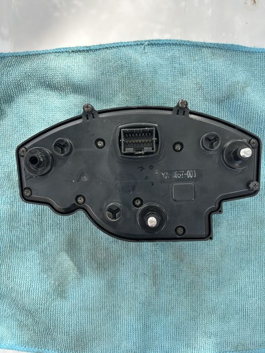 Продам панель приборов yamaha yzf-r1 2004-2006 rn12
