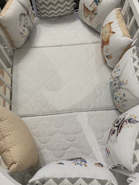 Дитяче ліжечко 8 в 1 білого кольору