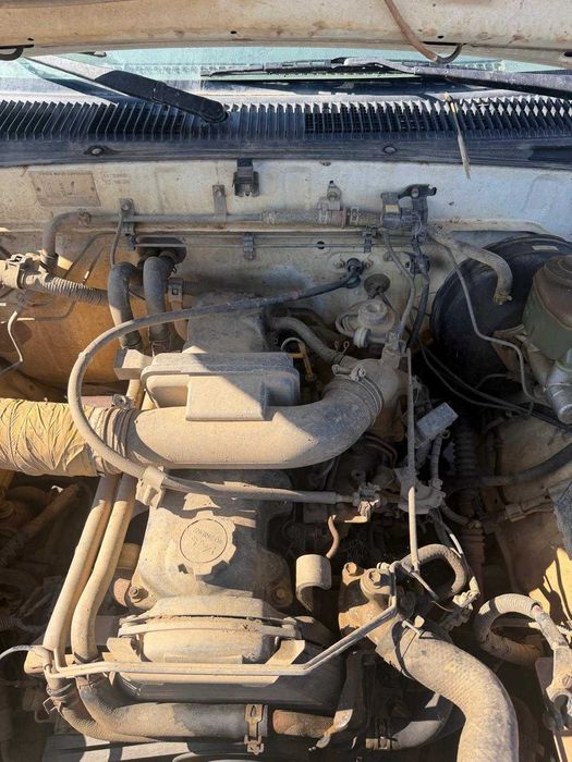 Motor Toyota HiLux 2.4 D ref. 2L ano 2000