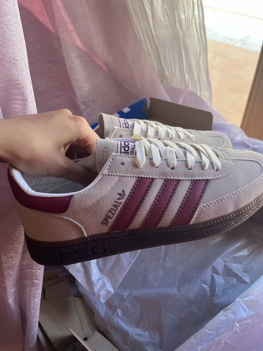 Sapatilhas adidas spezial bordo e bege tamanho 40