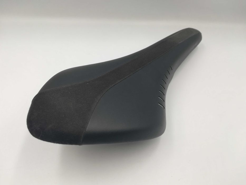 Siodełko FIZIK Arione K:ium