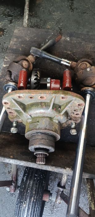 Atak Przedni Renault 9x35z / Części napędu