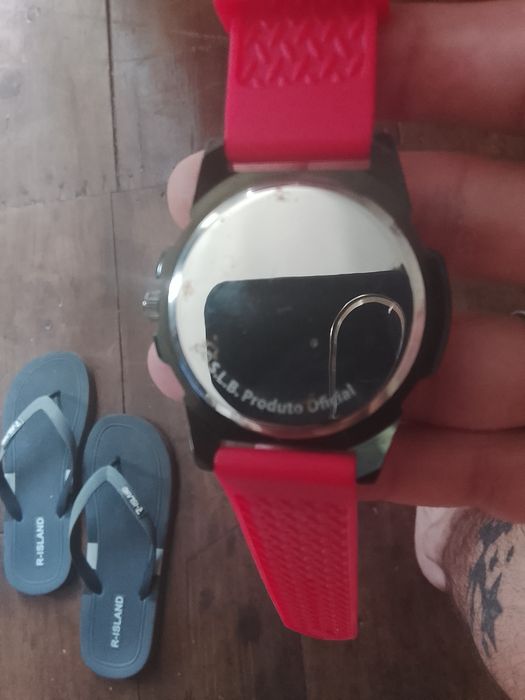 Vendo relógio do Benfica original