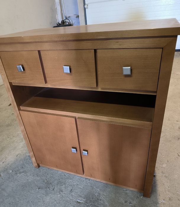 Móvel madeira em bom estado