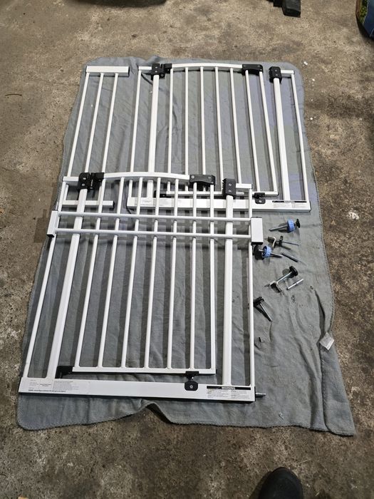 Komplet bramek na schody