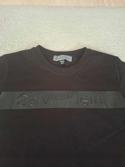 Dziewczęcy t-shirt Calvin Klein r. 140/ 146