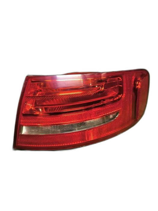 Farolim Direito AUDI A4 B8 Avant 8K9945096 (OEM)