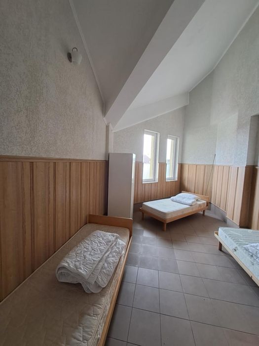 Продам комерційне приміщення 1000 м2 в с. Северинівка.