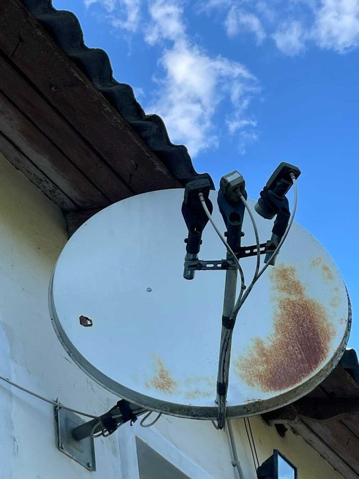 Супутникова антена ,в наявності 3 шт