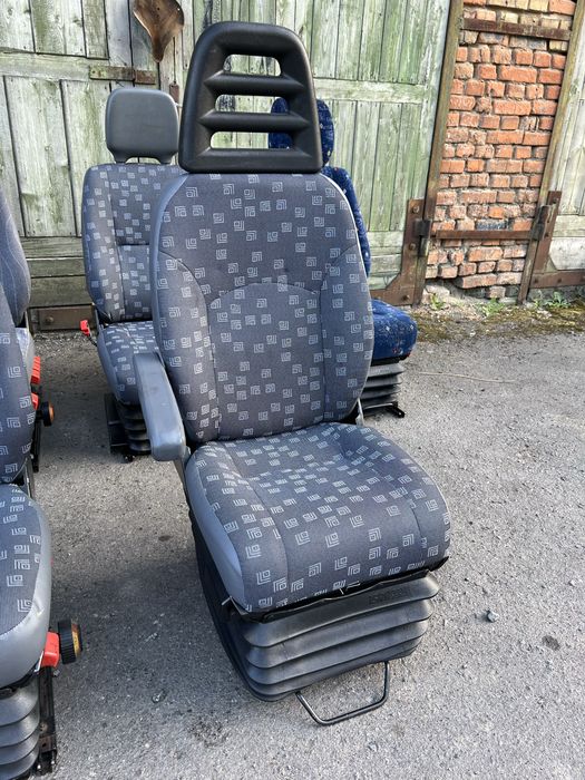 Сидение пилот Mercedes Sprinter Volkswagen LT сідушка пілот трактор