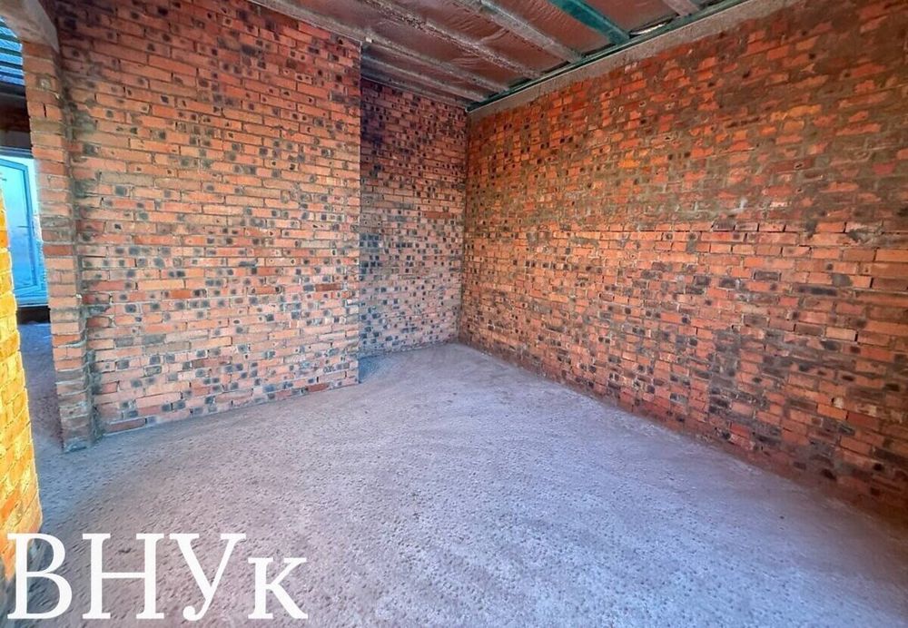 Продаю цегляний дуплекс панорамними вікнами