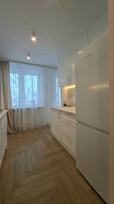 2pokoje na 1piętrze. Duży balkon. Po generalnym remoncie.