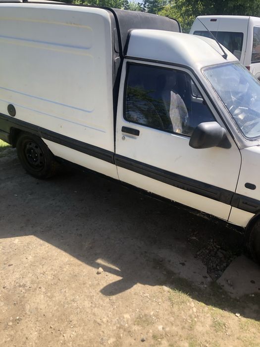 Продам рено рапід