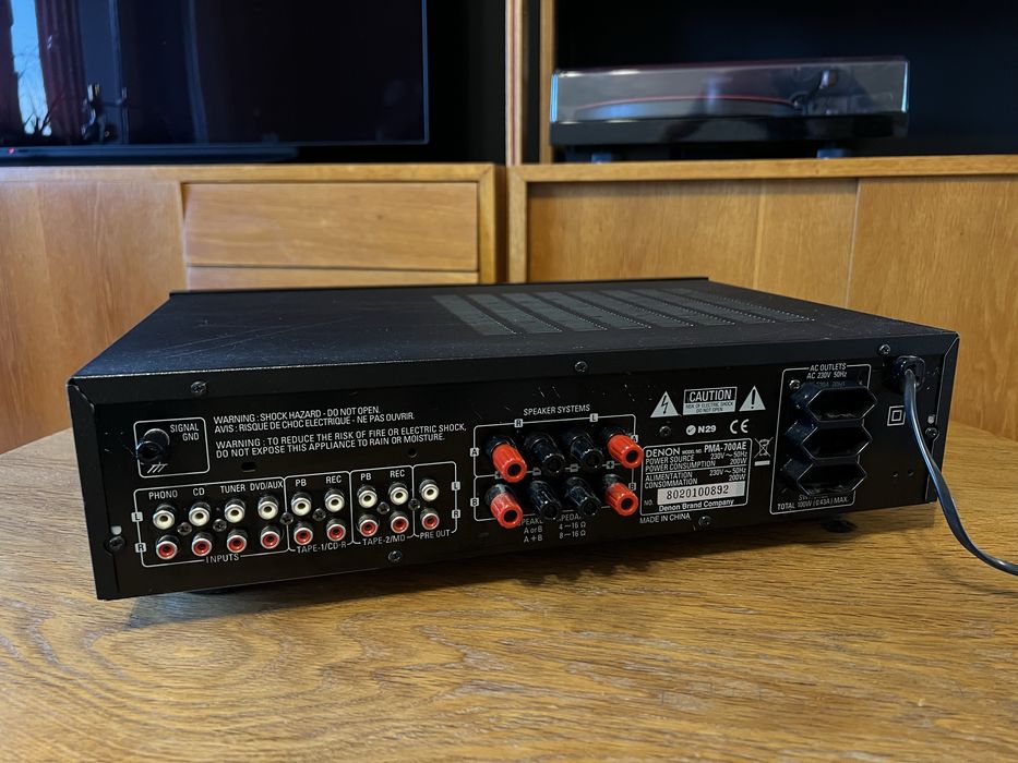 Wzmacniacz Denon PMA 700ae