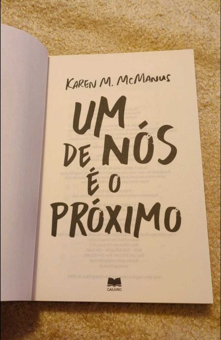 Livro Um de nós é o próximo de Karen M. McManus