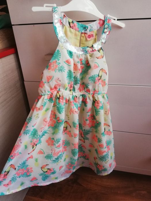 Śliczna sukienka 86/92