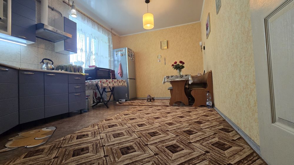 Продаж будинок з ремонтом для родини