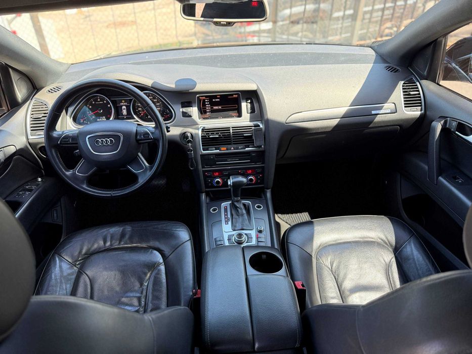 Audi Q7 2012, 3.0 бензин, автомат