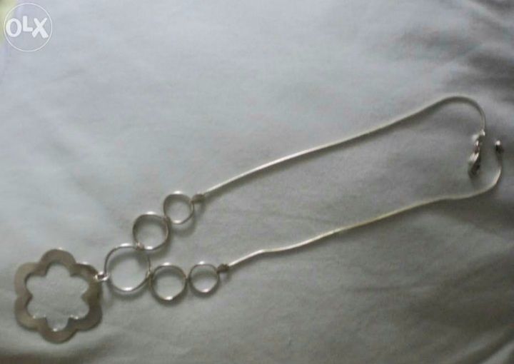 Colar de prata com pendente