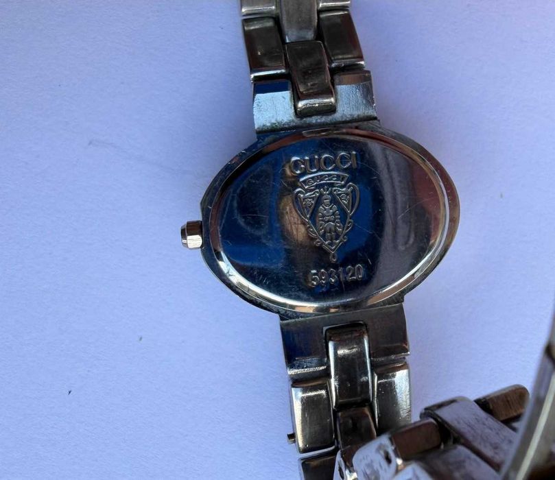 Наручные часы Gucci винтажные женские