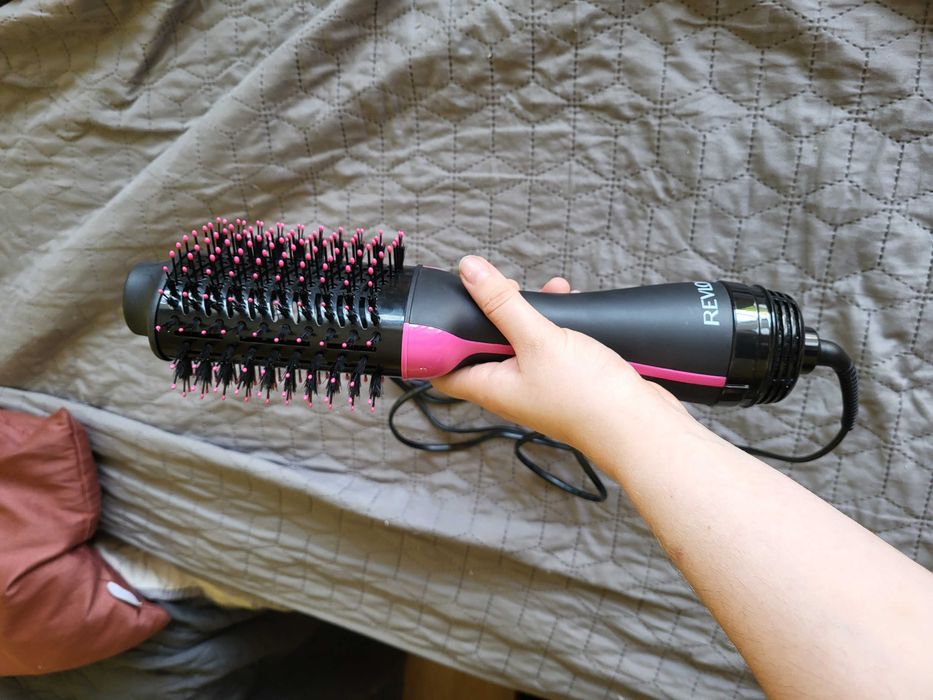 REVLON kultowa suszarko-lokówka do włosówo szczotka