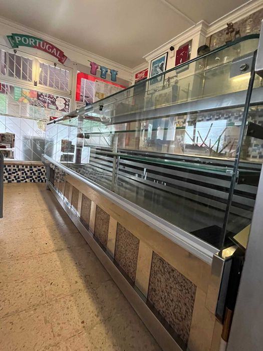 Vitrine de Café Frigorifica e Termo de Leite