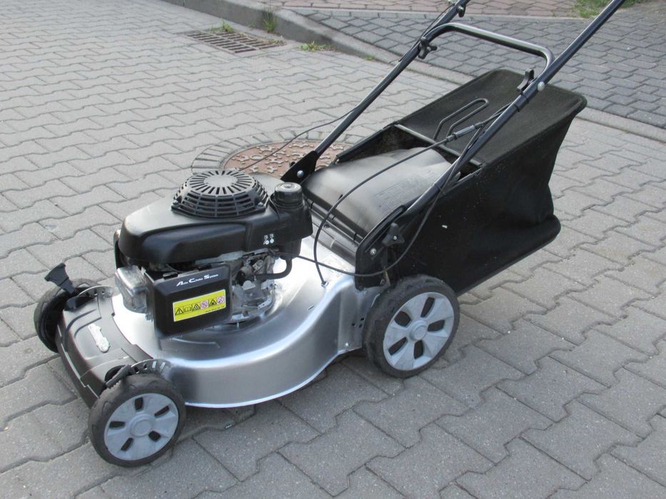 Kosiarka spalinowa Honda z napędem