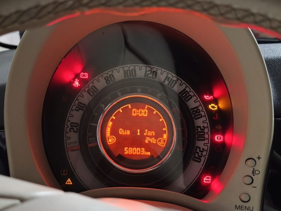 Automóvel FIAT 500C