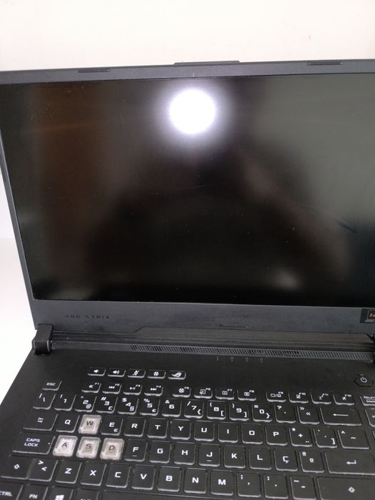“ASUS ROG Strix G15 i7 16GB GTX 1650 Ti SSD 1TB 144Hz”