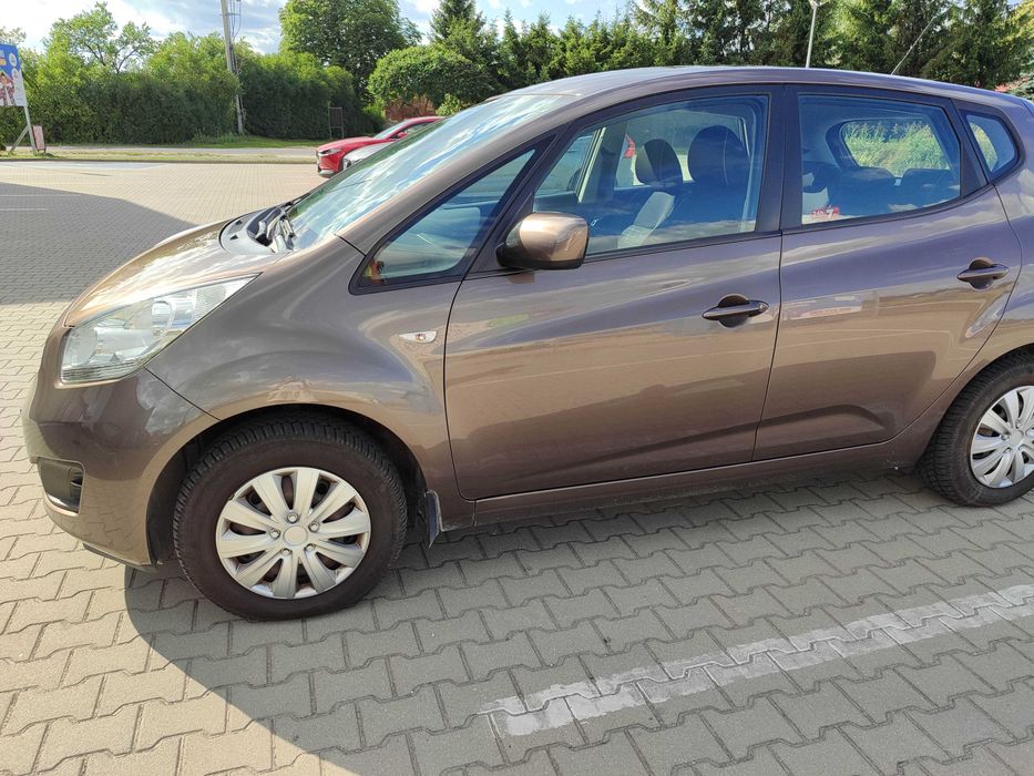 Samochód osobowy KIA Venga 2012