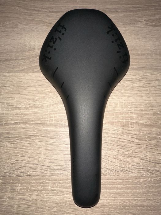 Selim fizik R5 141mm