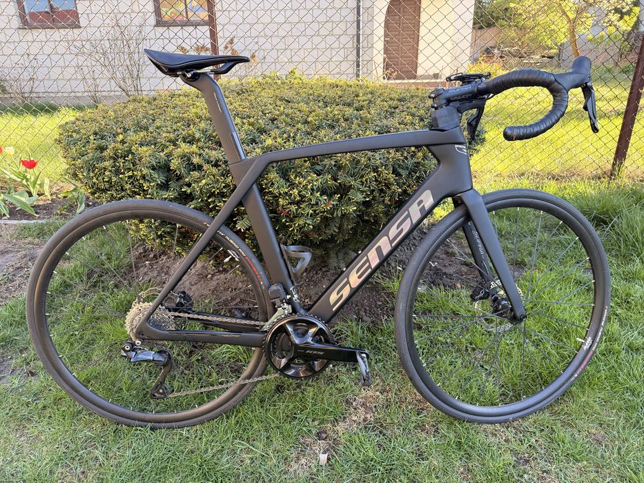 SENSA GIULIA EVO INTEGRALE matt black & hologram 105 di2 2025