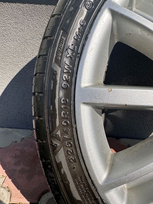 Продам колеса з дисками 225-40R18 низькопрофільні.