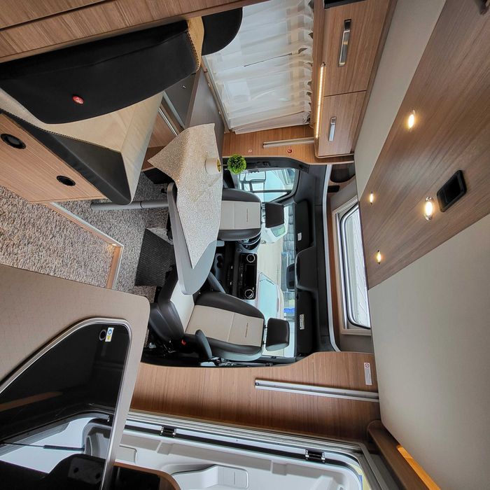 Kamper wynajem  VIP 4*MERCEDES* Bogate Wyposażenie Camper Kampera