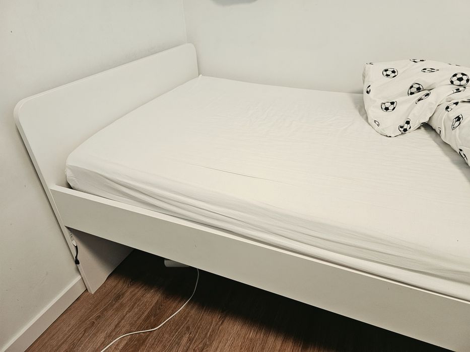 Cama solteiro 90x200 +  colchão