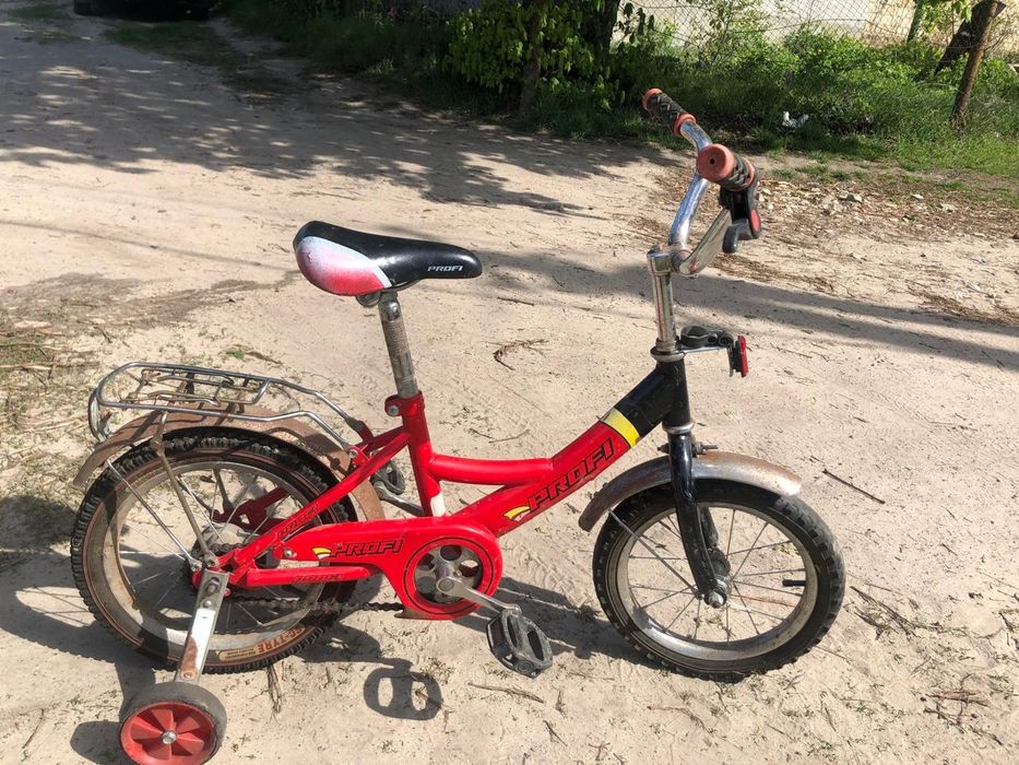 Дитячий велосипед PROFI з боковими колесами