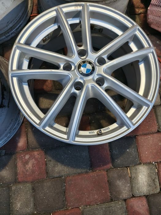 Felgi aluminiowe 17 BMW E90 E91 E92 F10 F11  5x120