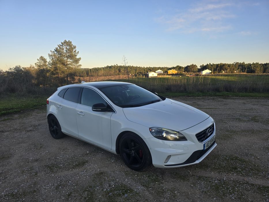 Volvo v40 em muito bom estado