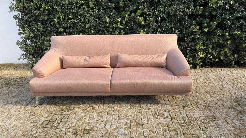 Sofa de 3 lugares para sala de estar