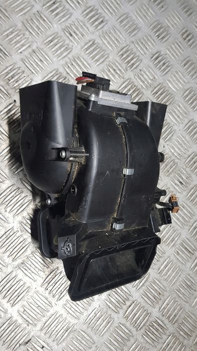 Mercedes ml W163 Nagrzewnica Opornica tył