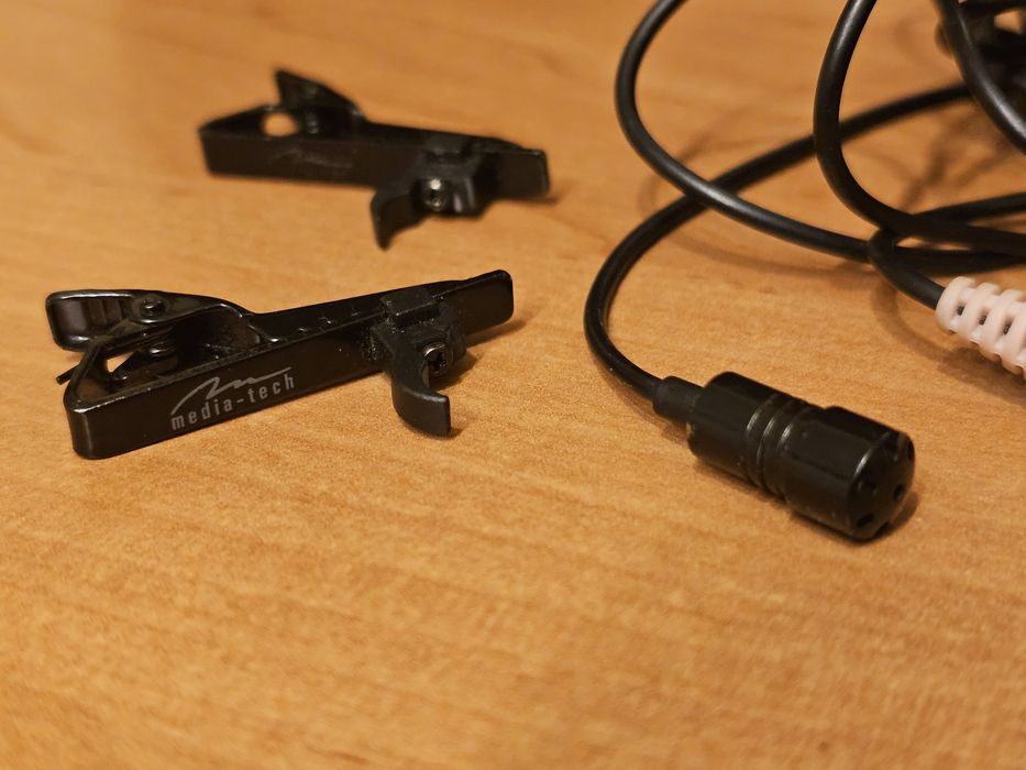 Mały mikrofon naklapowy Media-Tech